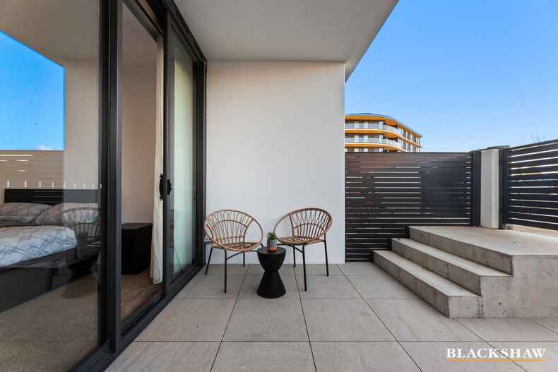 10/7 Light Street Griffith