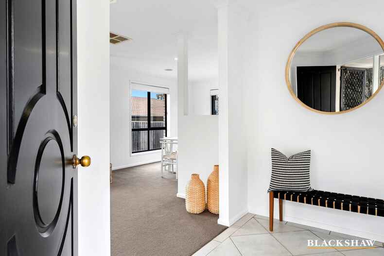 9 Seaborn Place Nicholls 9 Seaborn Place Nicholls