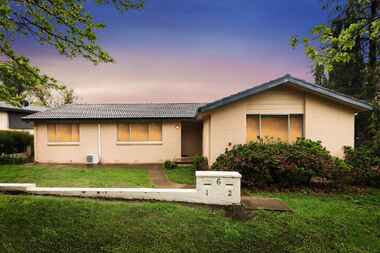 6 Cameron Street Farrer