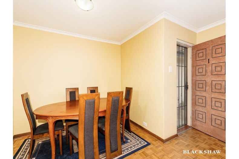 6 Cameron Street Farrer