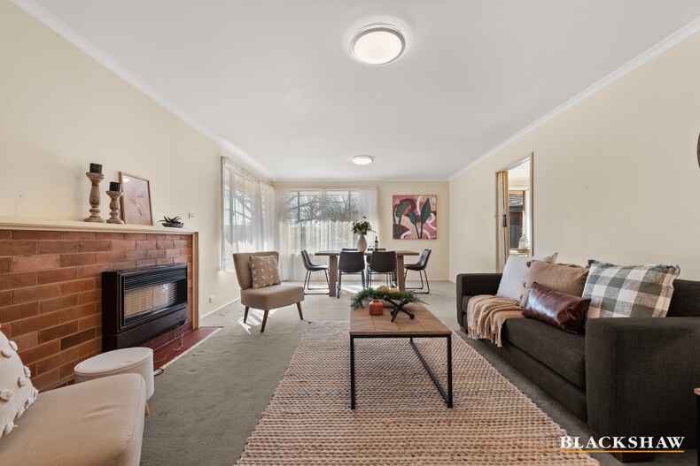 14 Edkins Street Downer