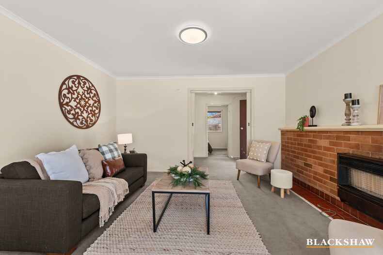 14 Edkins Street Downer