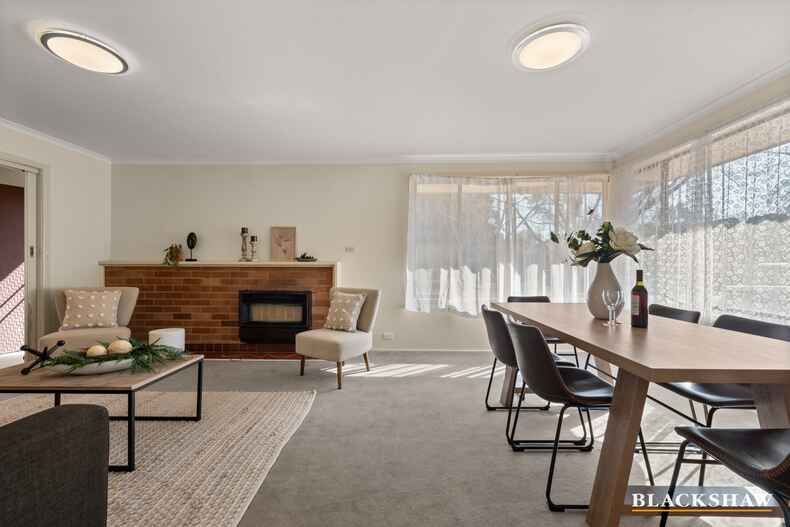 14 Edkins Street Downer