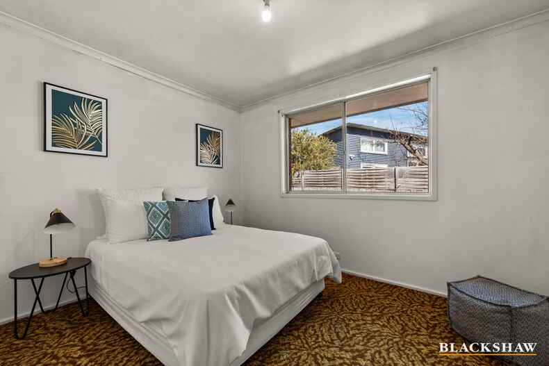 14 Edkins Street Downer