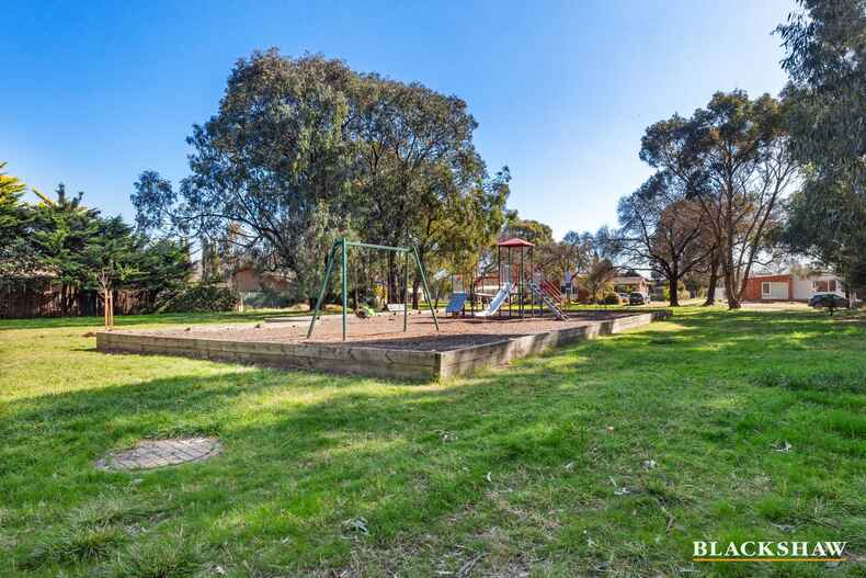 14 Edkins Street Downer