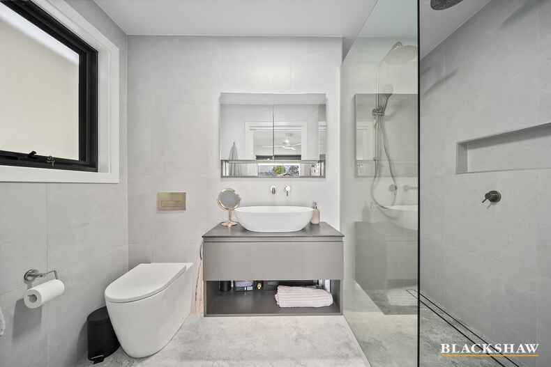 68 Twamley Crescent Richardson 68 Twamley Crescent Richardson