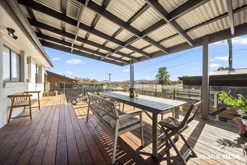 68 Twamley Crescent Richardson 68 Twamley Crescent Richardson