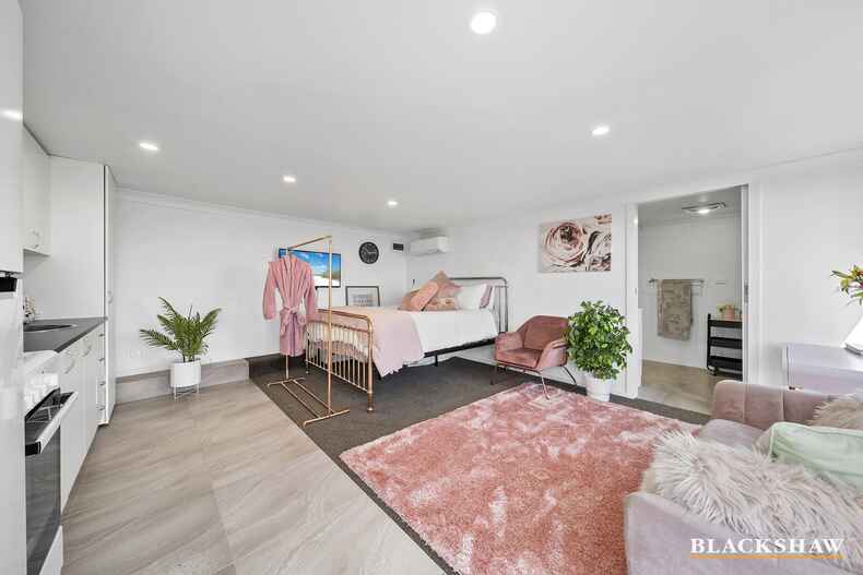 68 Twamley Crescent Richardson 68 Twamley Crescent Richardson