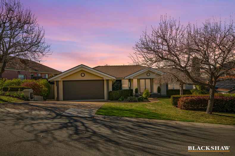 8 Fleetwood-Smith Street Nicholls 8 Fleetwood-Smith Street Nicholls