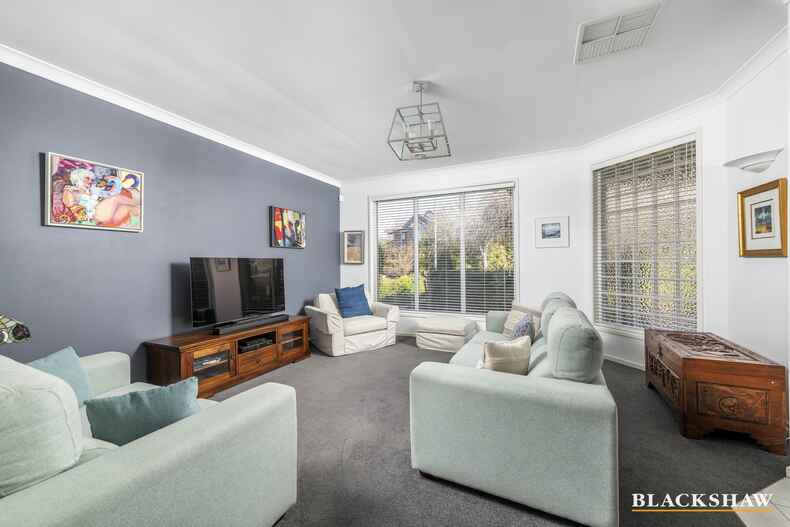 8 Fleetwood-Smith Street Nicholls 8 Fleetwood-Smith Street Nicholls