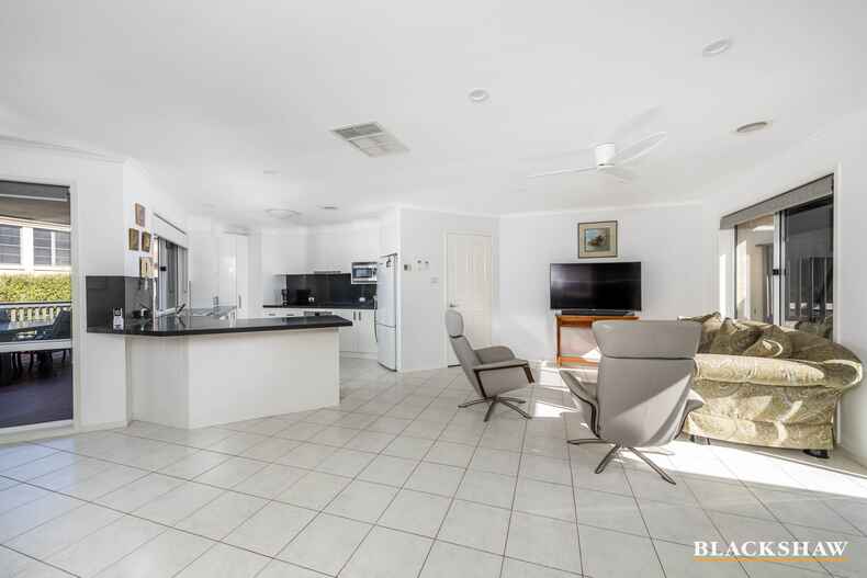 8 Fleetwood-Smith Street Nicholls 8 Fleetwood-Smith Street Nicholls