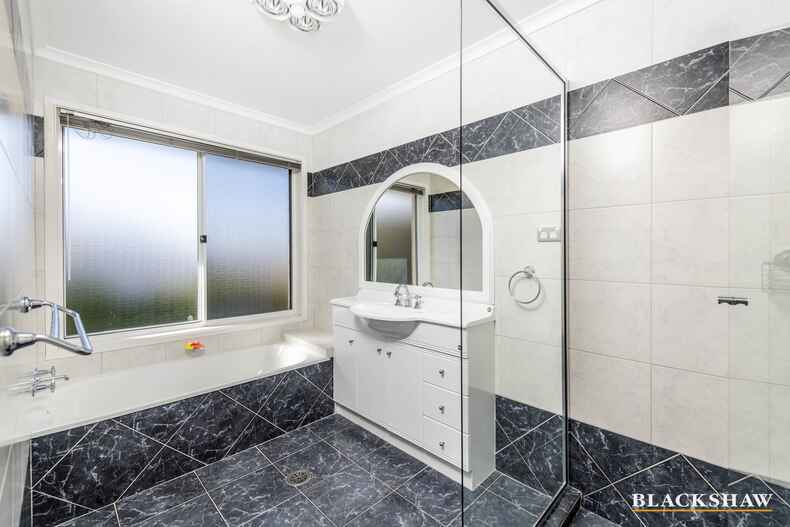 8 Fleetwood-Smith Street Nicholls 8 Fleetwood-Smith Street Nicholls