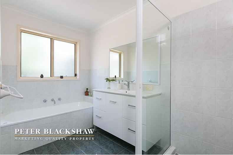 1  Emerson Court Jerrabomberra