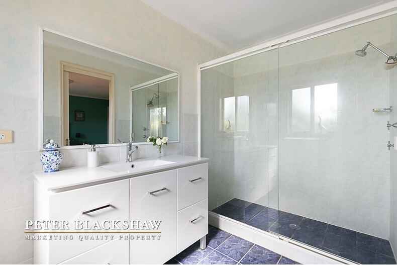 1  Emerson Court Jerrabomberra