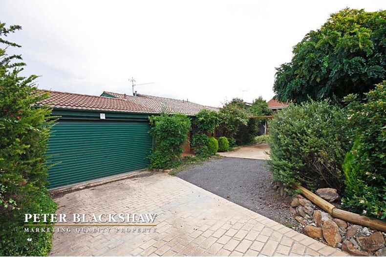 35 Castleton Crescent Gowrie