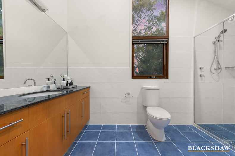 27 Maclagan Street Isaacs