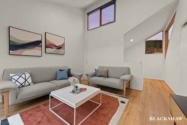 27 Maclagan Street Isaacs