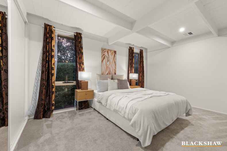 27 Maclagan Street Isaacs