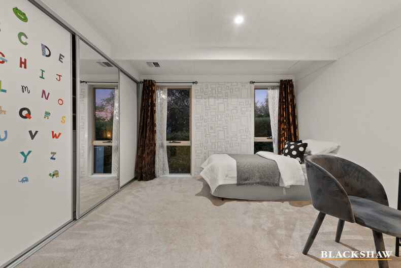 27 Maclagan Street Isaacs