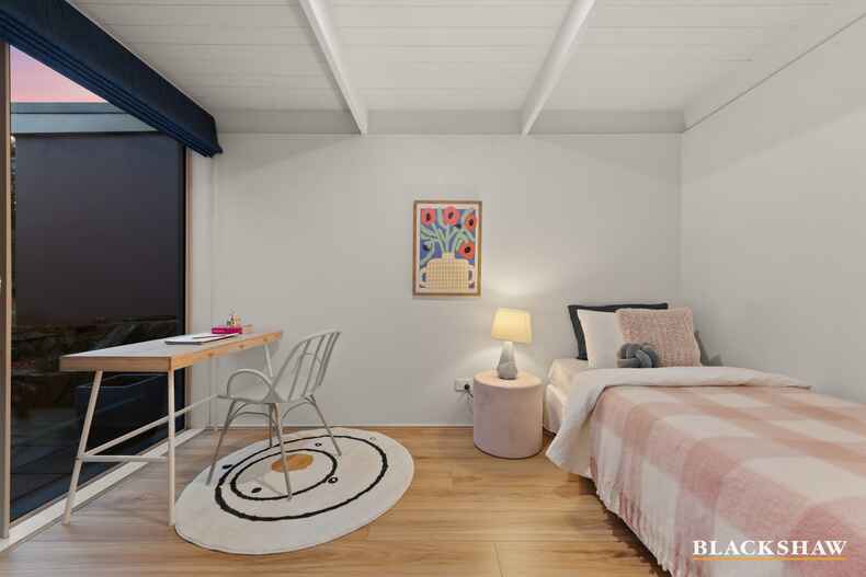 27 Maclagan Street Isaacs