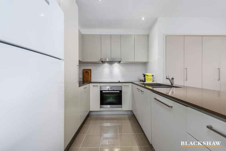 4/71 Giles Street Kingston