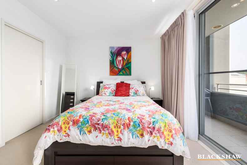 4/71 Giles Street Kingston