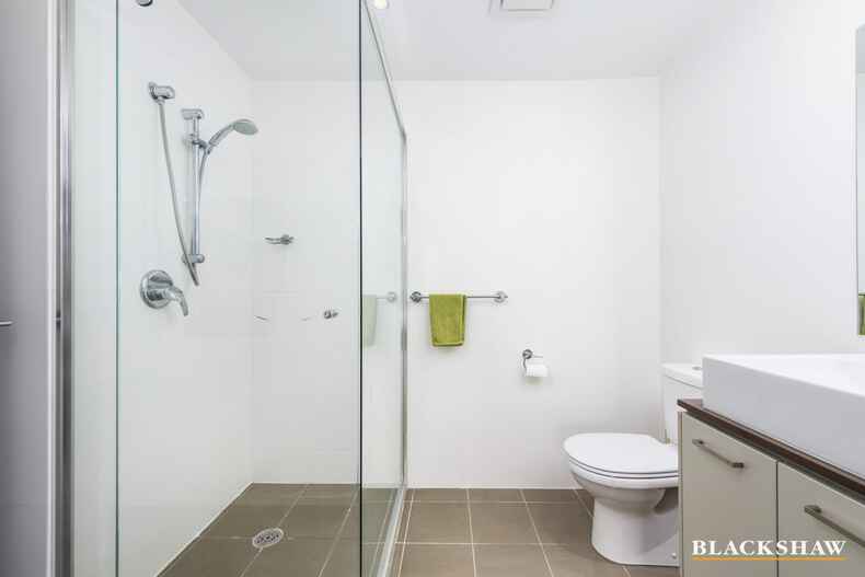 4/71 Giles Street Kingston