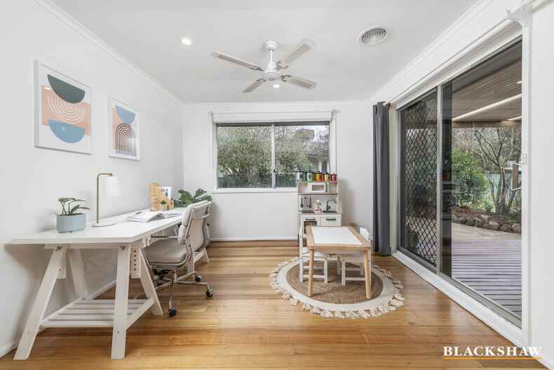 77 Beaurepaire Crescent Holt 77 Beaurepaire Crescent Holt