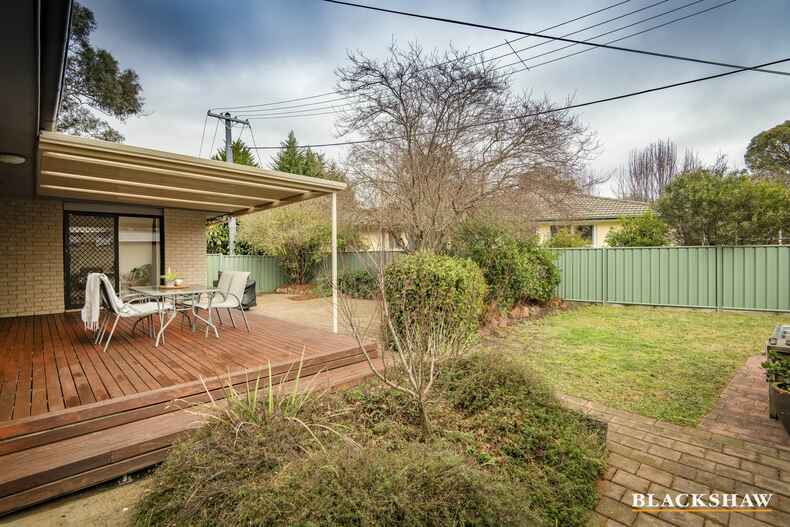 77 Beaurepaire Crescent Holt 77 Beaurepaire Crescent Holt