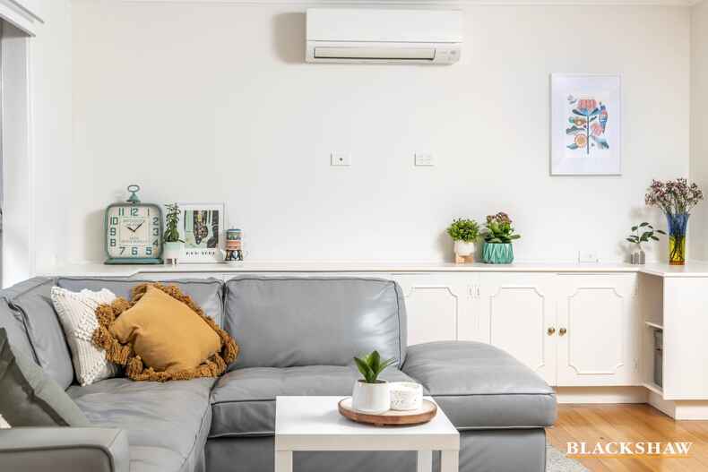 77 Beaurepaire Crescent Holt 77 Beaurepaire Crescent Holt