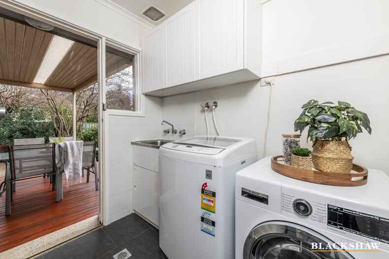 77 Beaurepaire Crescent Holt 77 Beaurepaire Crescent Holt