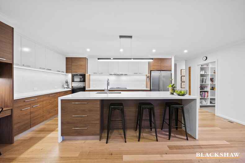 128 Carnegie Crescent Griffith 128 Carnegie Crescent Griffith