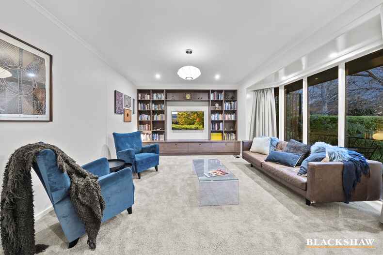 128 Carnegie Crescent Griffith 128 Carnegie Crescent Griffith