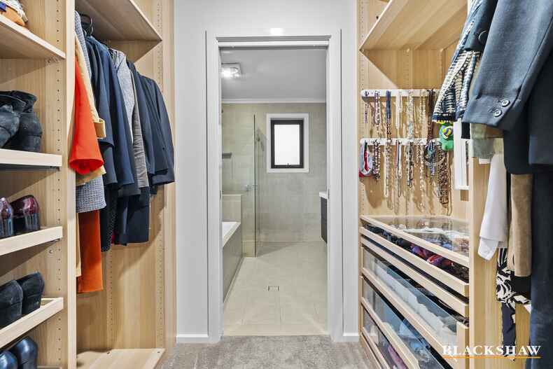 128 Carnegie Crescent Griffith 128 Carnegie Crescent Griffith