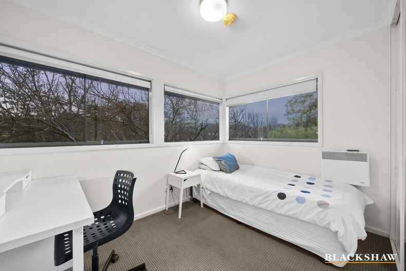 128 Carnegie Crescent Griffith 128 Carnegie Crescent Griffith