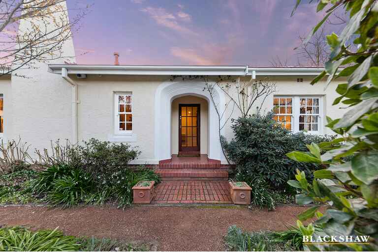 9 Belmore Gardens Barton