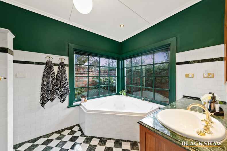 9 Belmore Gardens Barton 9 Belmore Gardens Barton