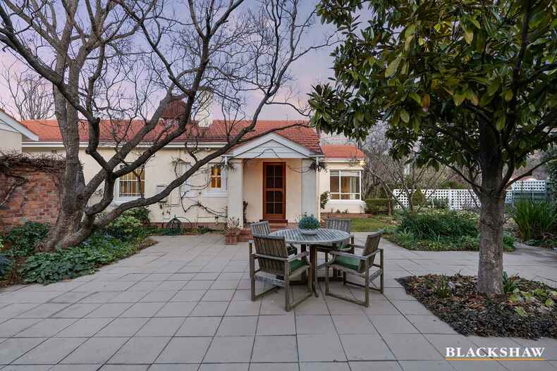 9 Belmore Gardens Barton 9 Belmore Gardens Barton