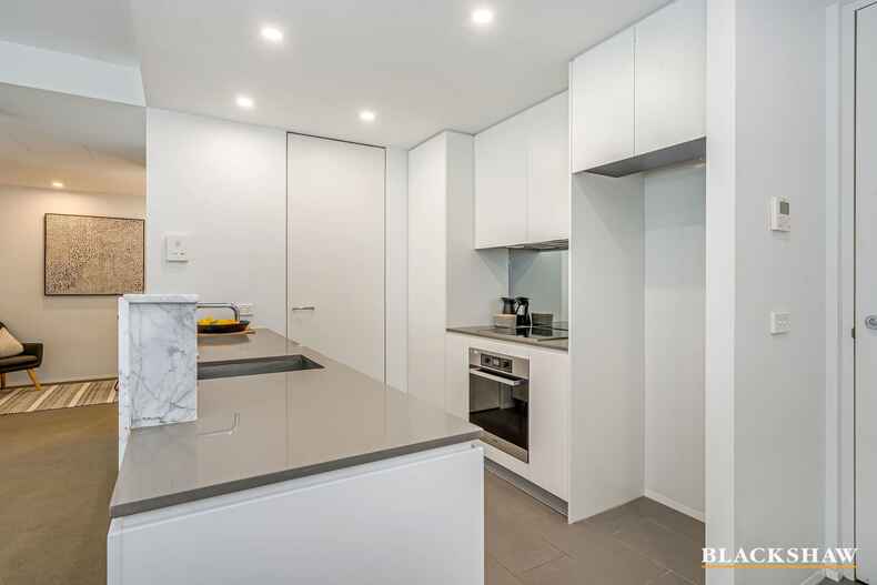 30/5 Burbury Close Barton 30/5 Burbury Close Barton