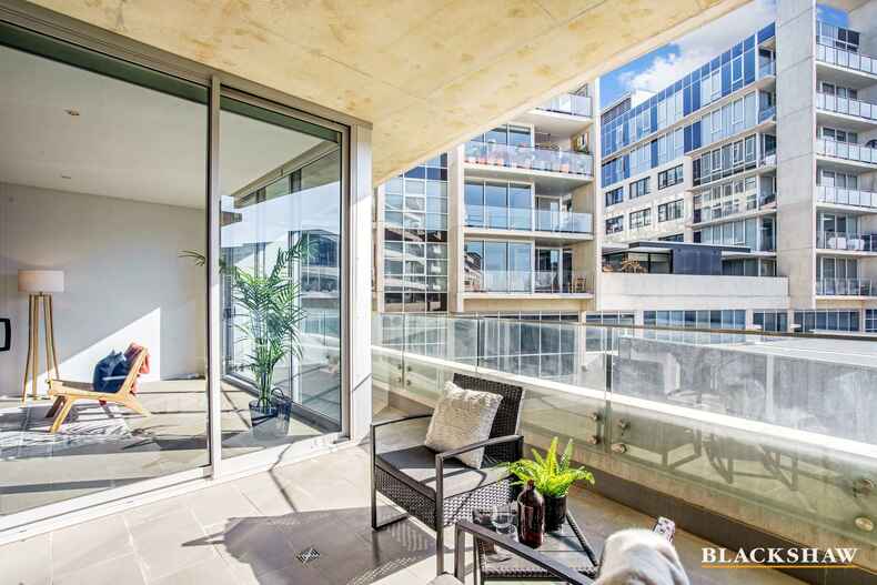 30/5 Burbury Close Barton 30/5 Burbury Close Barton