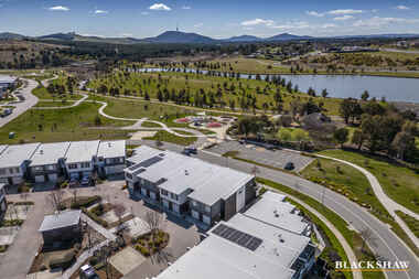 13/41 Pearlman Street Coombs