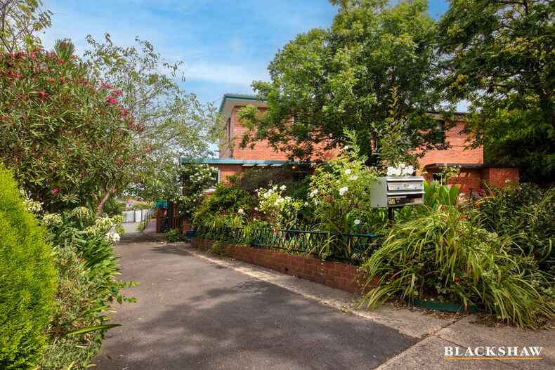 25 Vaughan Gardens Narrabundah 25 Vaughan Gardens Narrabundah