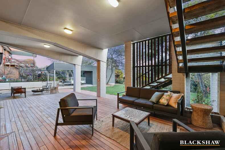 56 Fitchett Street Garran