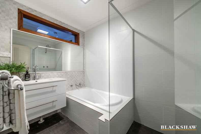 4 Weir Place Higgins