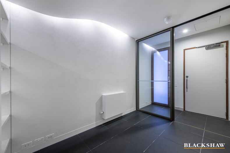 318/25 Edinburgh Avenue 'nishi'  Acton 318/25 Edinburgh Avenue 'nishi'  Acton