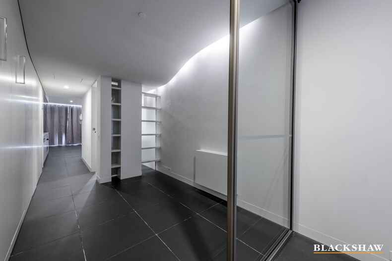 318/25 Edinburgh Avenue 'nishi'  Acton 318/25 Edinburgh Avenue 'nishi'  Acton