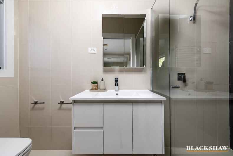 9 Diesendorf Street Wright 9 Diesendorf Street Wright