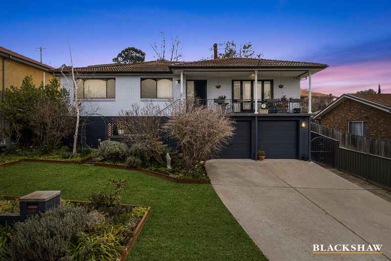 12 Cassinia Street Crestwood