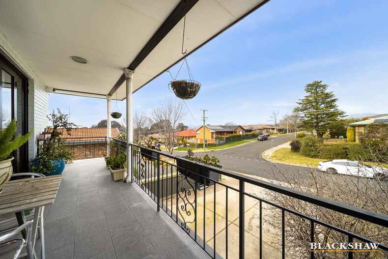 12 Cassinia Street Crestwood