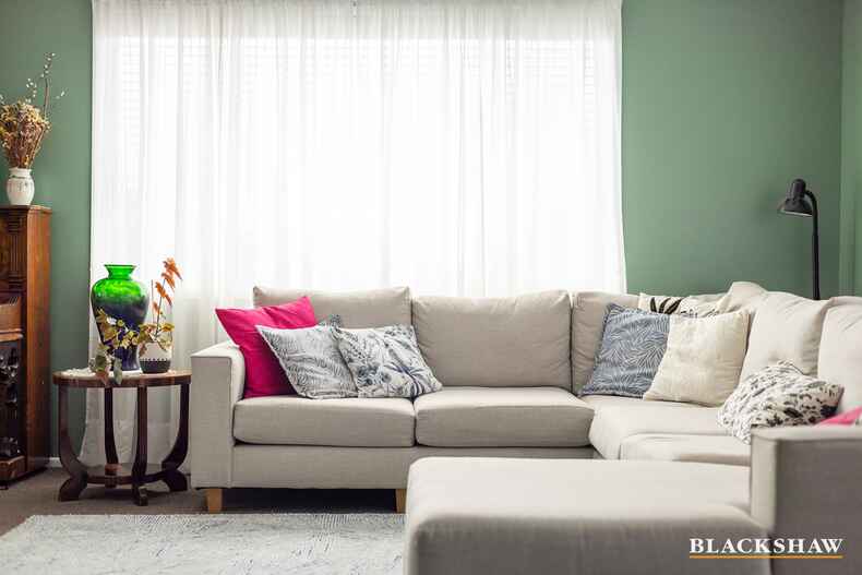 12 Cassinia Street Crestwood